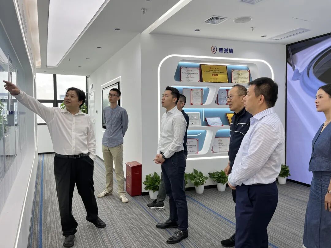 日本TOP商社—三井物产株式会社及旗下公司NovaQuest企业家一行莅临深圳韦德国际1946考察研讨